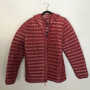 Marmot puffer jacket